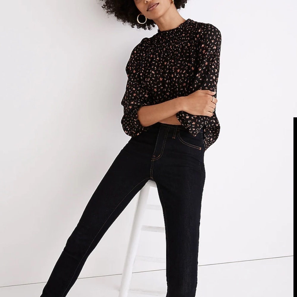 Madewell Smocked-Neck Ruffle Top in Stem Scatter